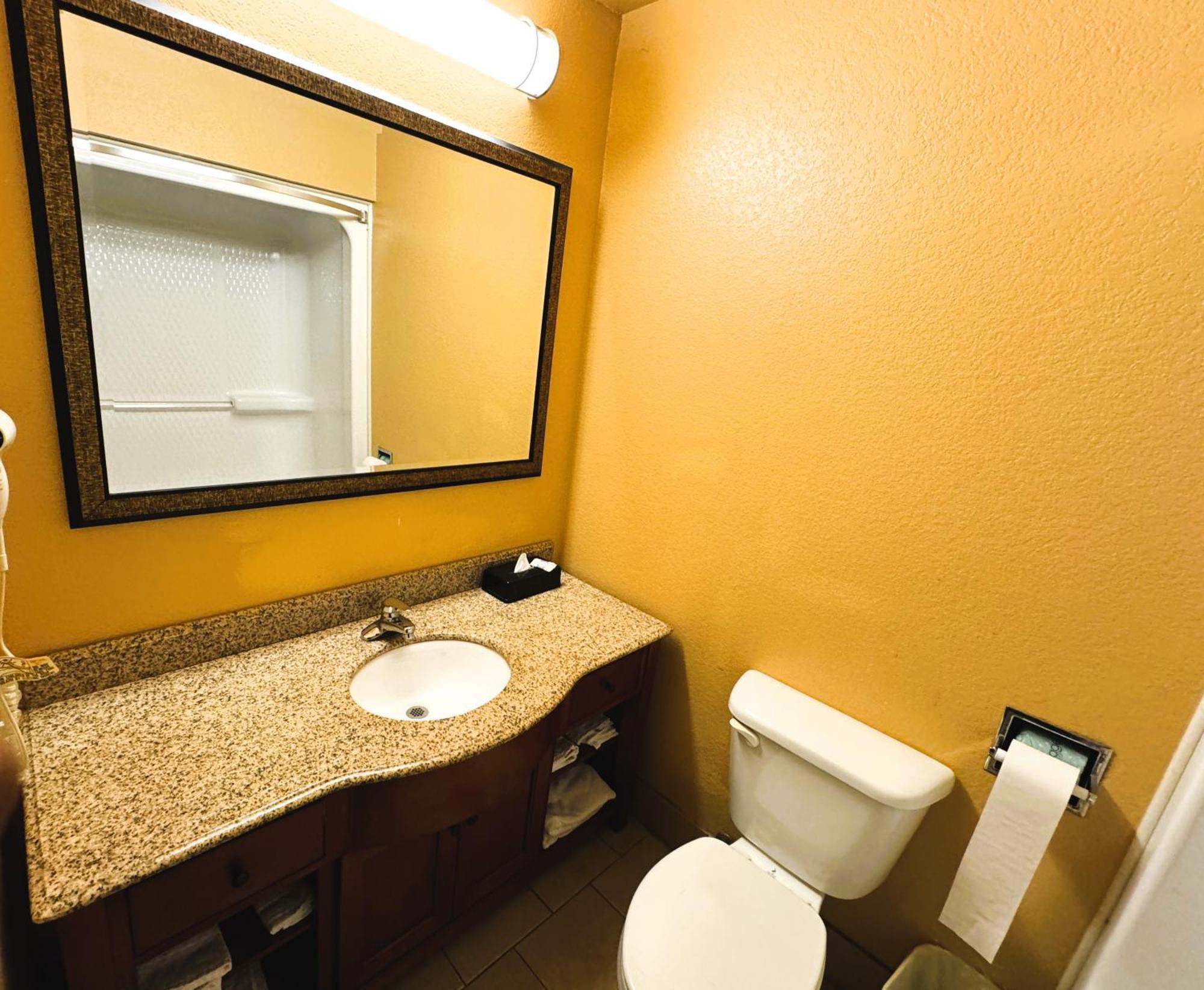 Quality Inn & Suites Mcalester On Hwy 69 & Us 75 Zewnętrze zdjęcie